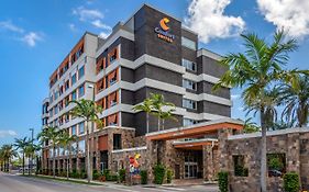 Comfort Suites Airport & Cruise Port