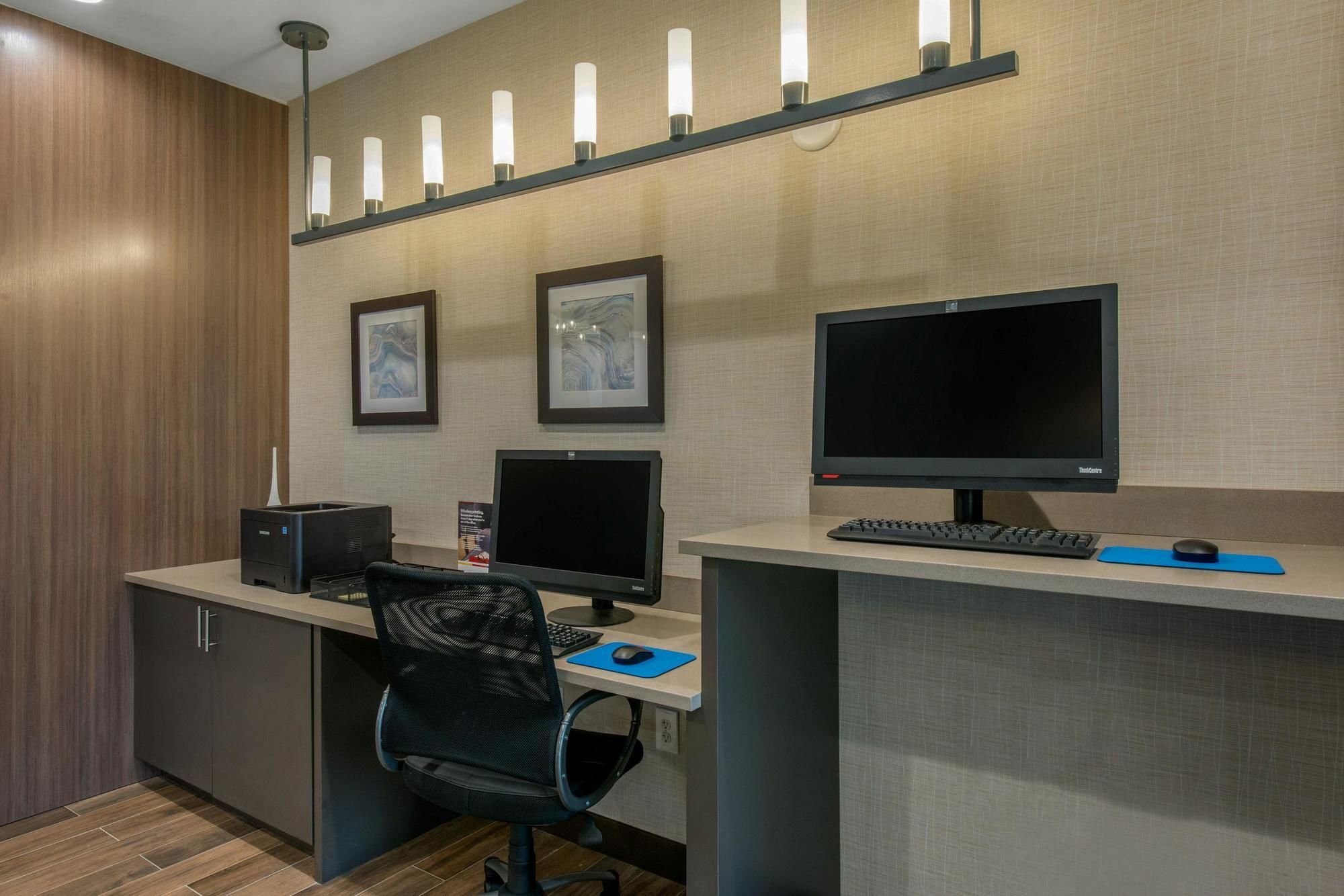 Comfort Suites Fort Lauderdale Airport & Cruise Port Dania Beach Exterior photo